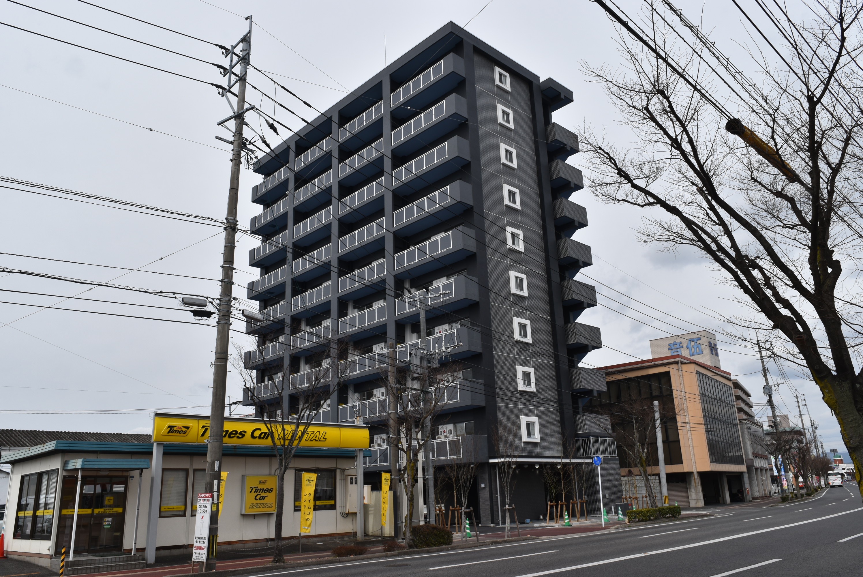 パラダイス建設 施工事例 プレミアムタワー佐賀駅北新築工事