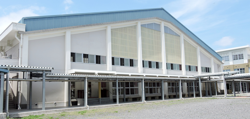 パラダイス建設 施工事例 中学校屋内運動場大規模改造工事